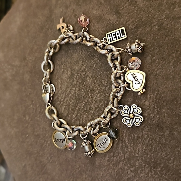 BRIGHTON 2006 Power of the Pink Charm Bracelet - Picture 2 of 9